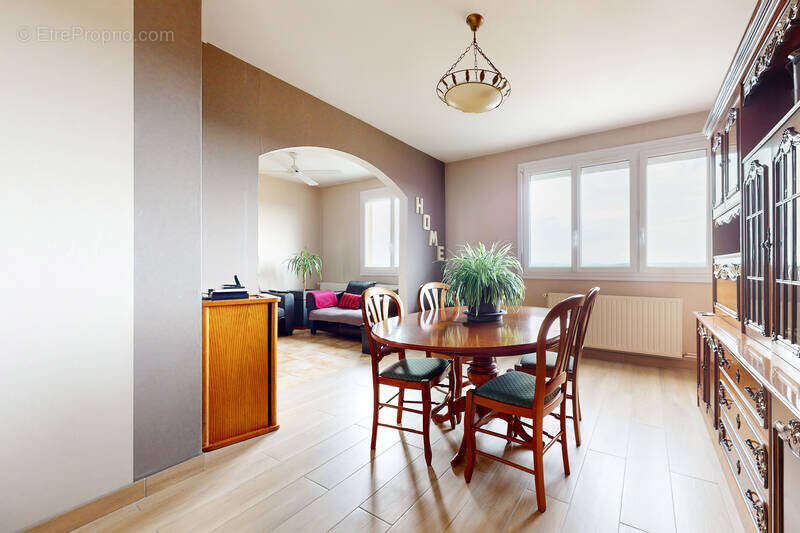 Appartement à CORBAS