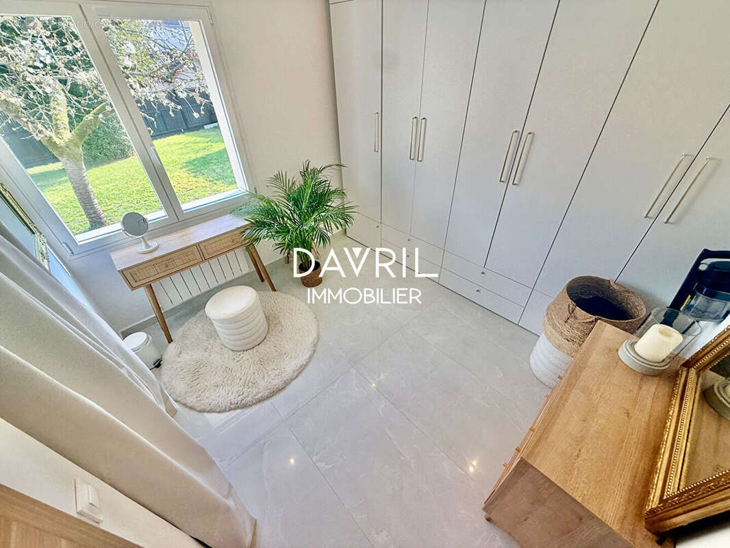 Maison à CONFLANS-SAINTE-HONORINE