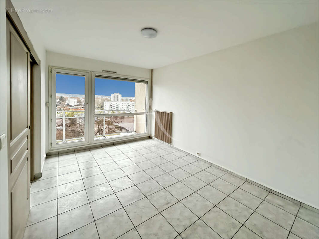 Appartement à LE PETIT-QUEVILLY