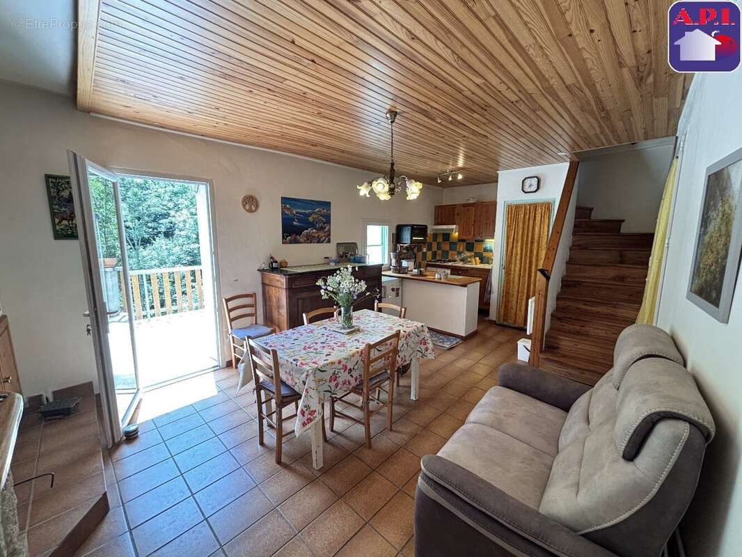 Maison à CAMPAGNA-DE-SAULT