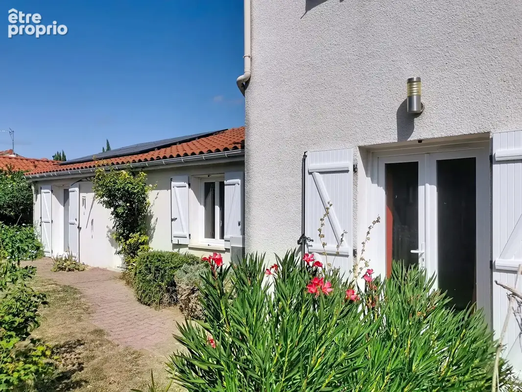 Maison 4 pièces 140 m² à vendre à Castelnau-D'estretefonds (31620) - photo 2
