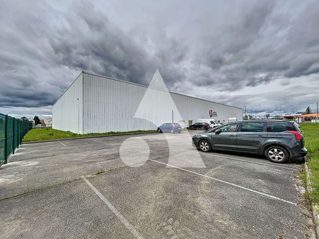 Commerce à CHAMPFORGEUIL