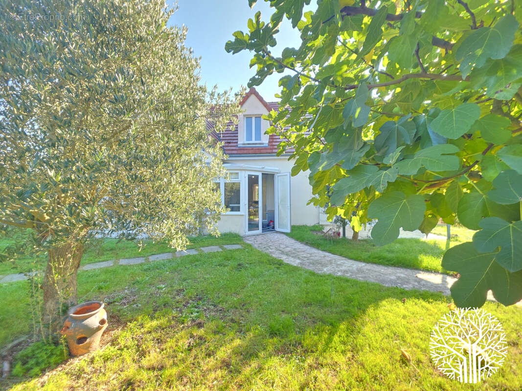 Maison à MILLY-LA-FORET