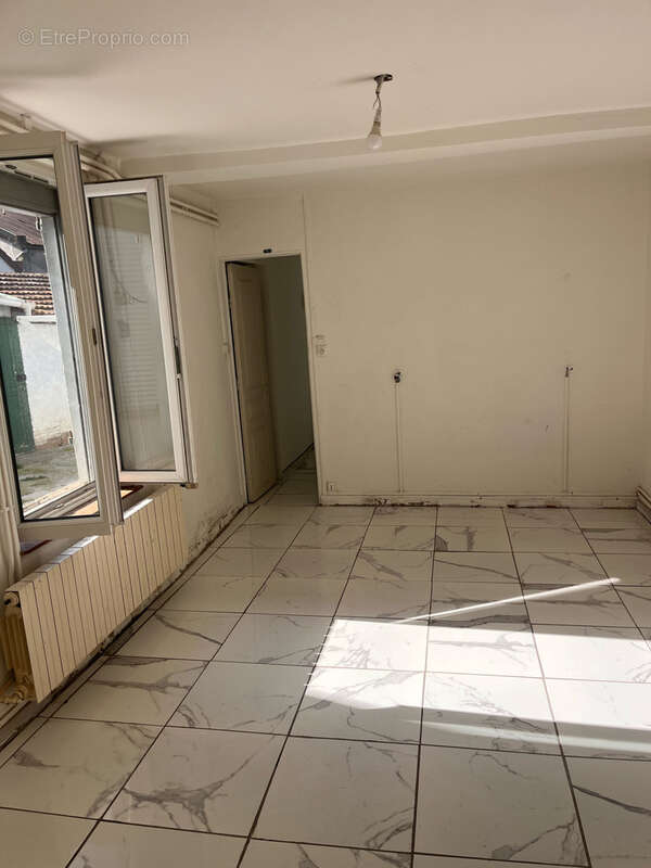 Maison à BESSAY-SUR-ALLIER