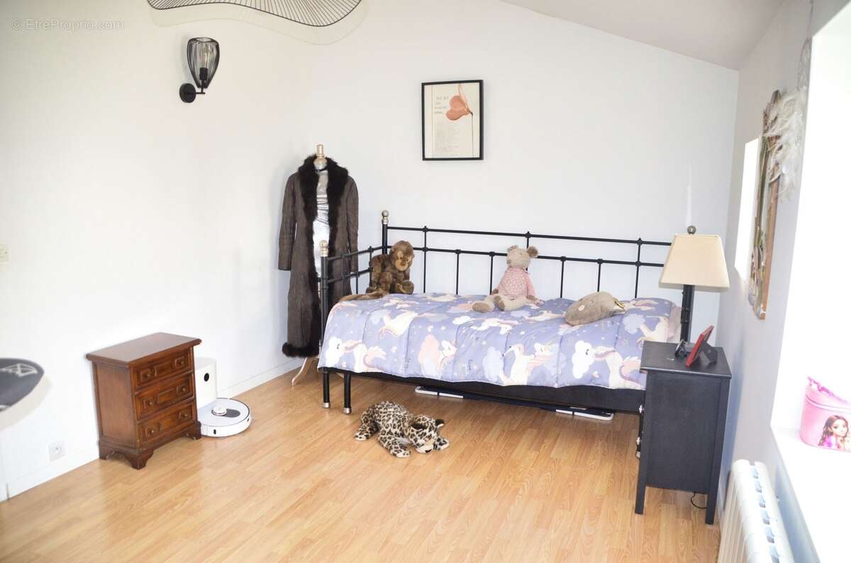 Maison à vendre 8 pièces LE GUE D'ALLERE (17) - photo 24