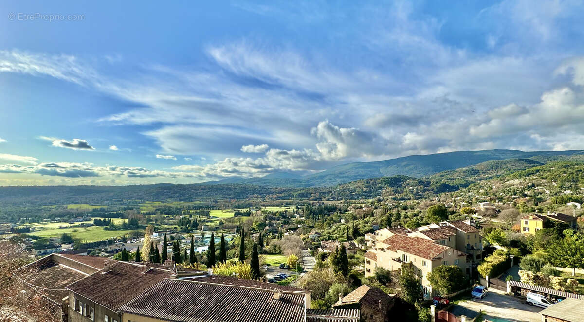 Appartement à FAYENCE