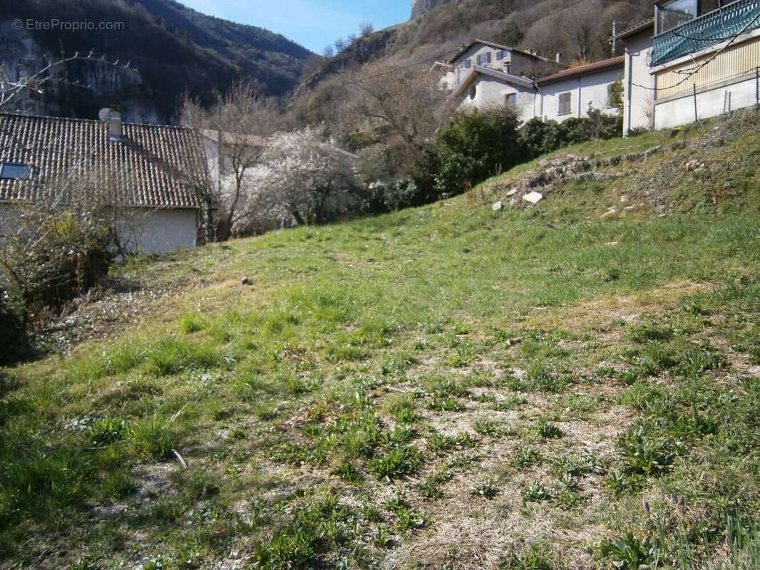 Terrain à SASSENAGE