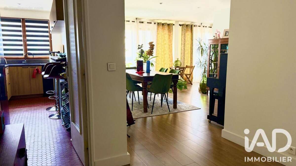 Photo 7 - Appartement à VILLEMOMBLE