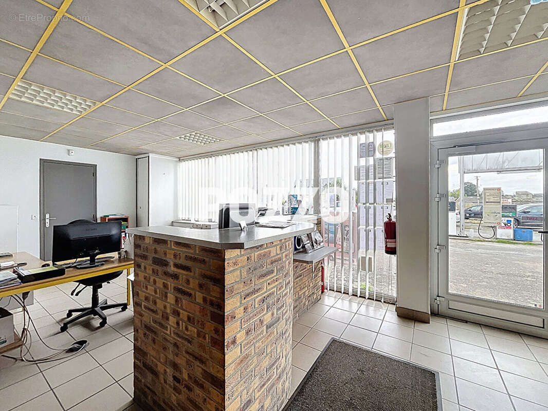 Commerce à BARENTON