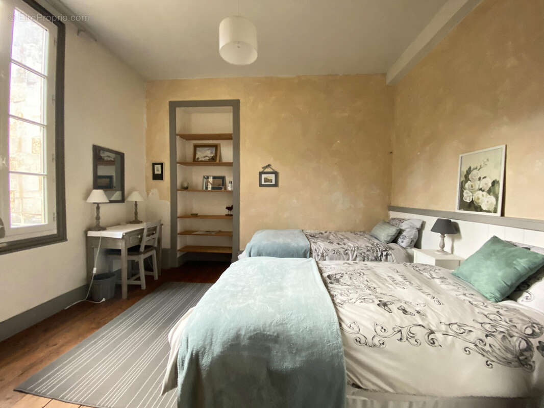 Maison à CHATEAUNEUF-SUR-CHARENTE