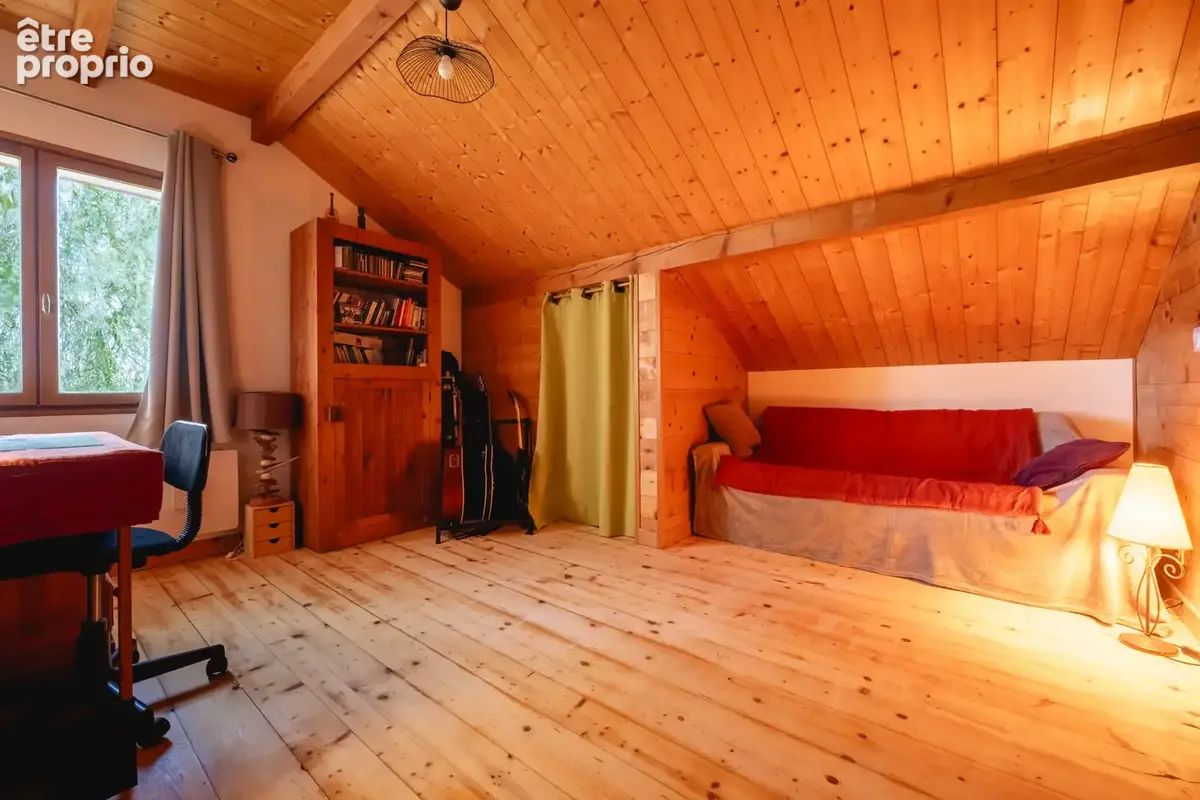 Maison dans un environnement calme et verdoyant - photo 13
