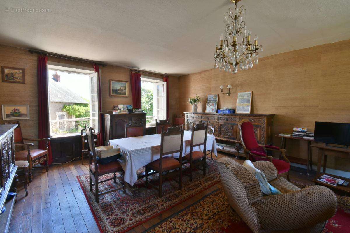 Maison familiale, 5 chambres, au coeur de Prissac (36) - photo 20