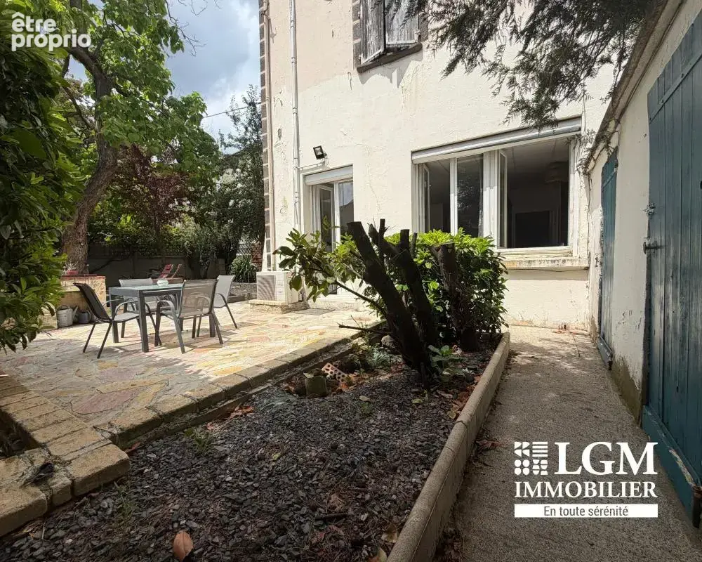 63170 AUBIÈRE – Rare! T1 bis rénové avec agréable jardin privatif de 140m² - photo 8