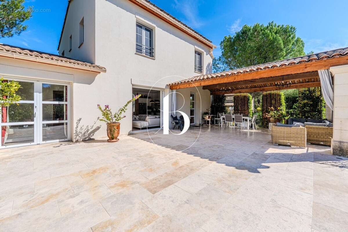 Maison à UZES