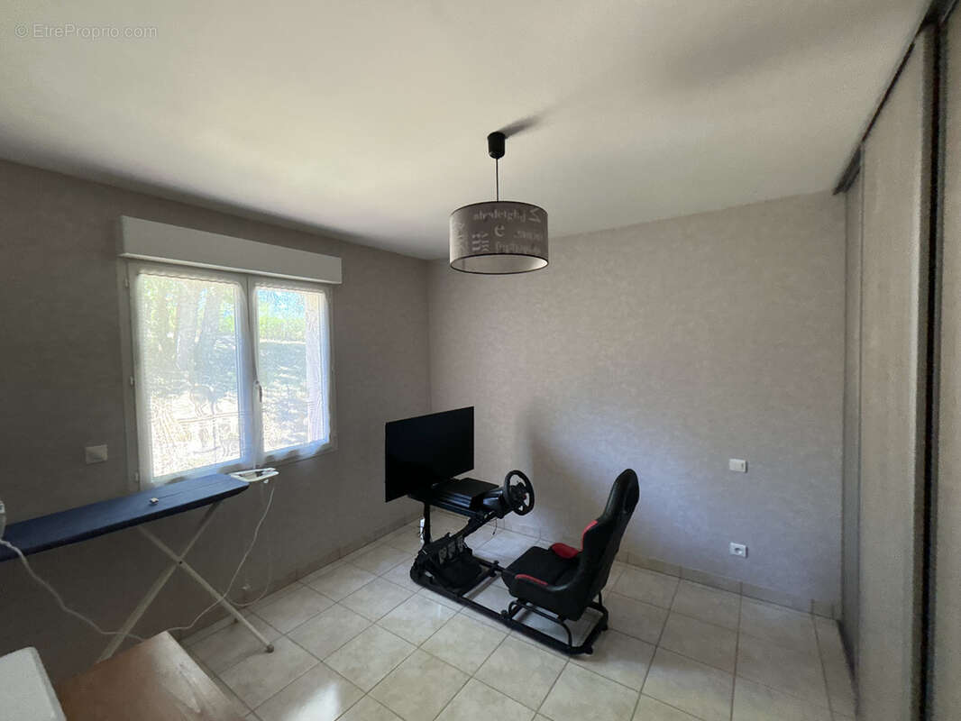 Maison avec piscine et vue exceptionnelle sur la campagne - photo 19