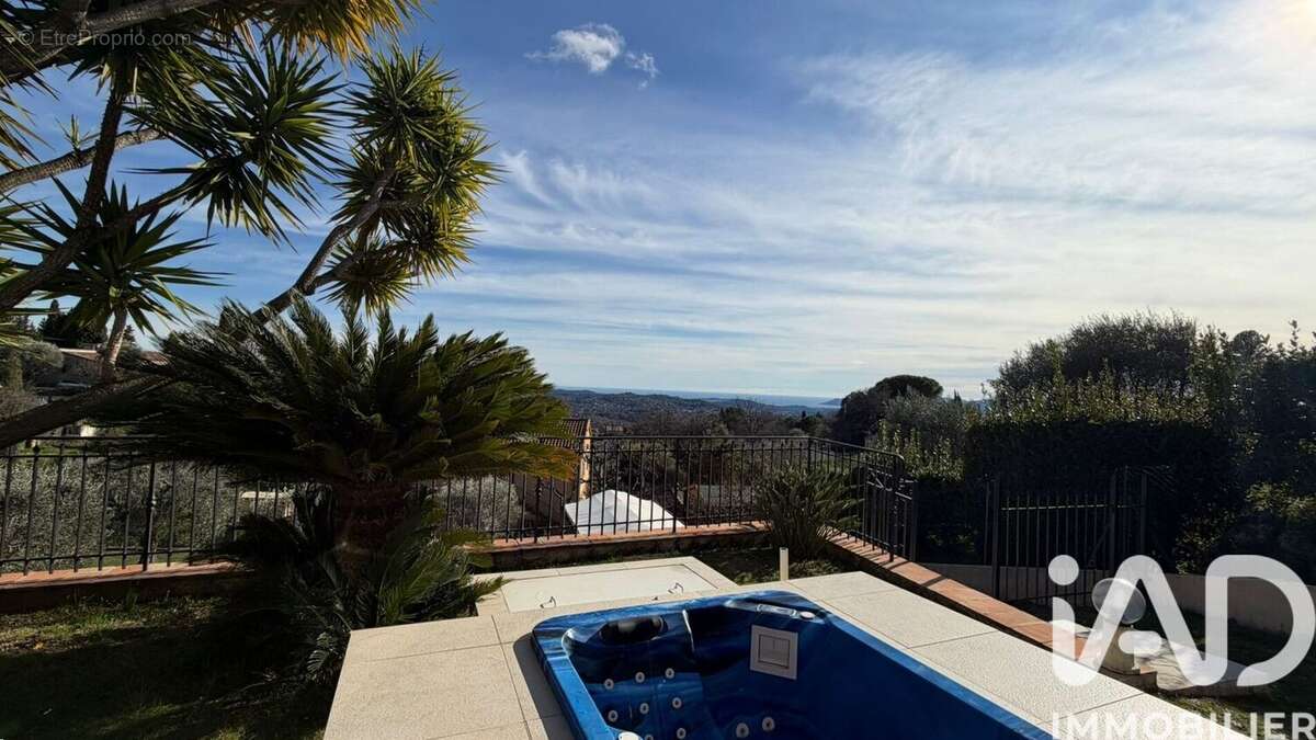 Photo 6 - Maison à CHATEAUNEUF-GRASSE