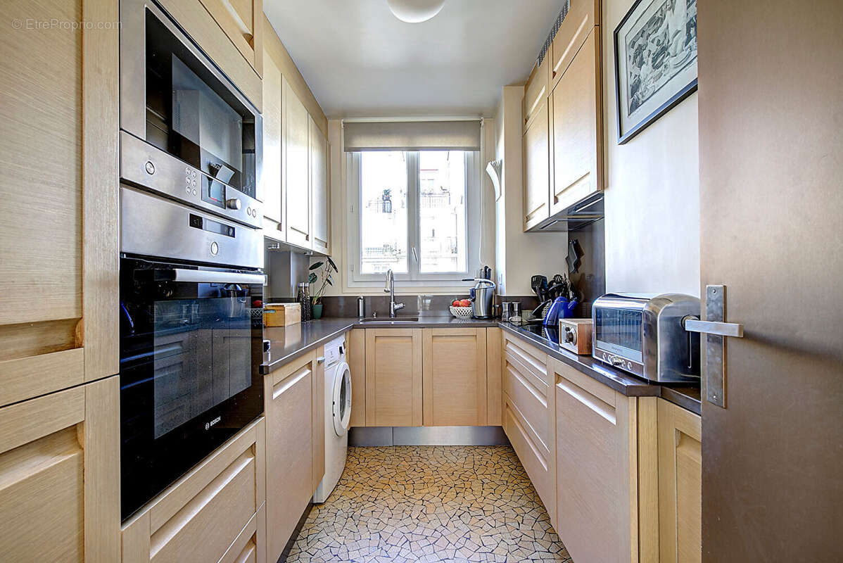 Appartement à PARIS-11E