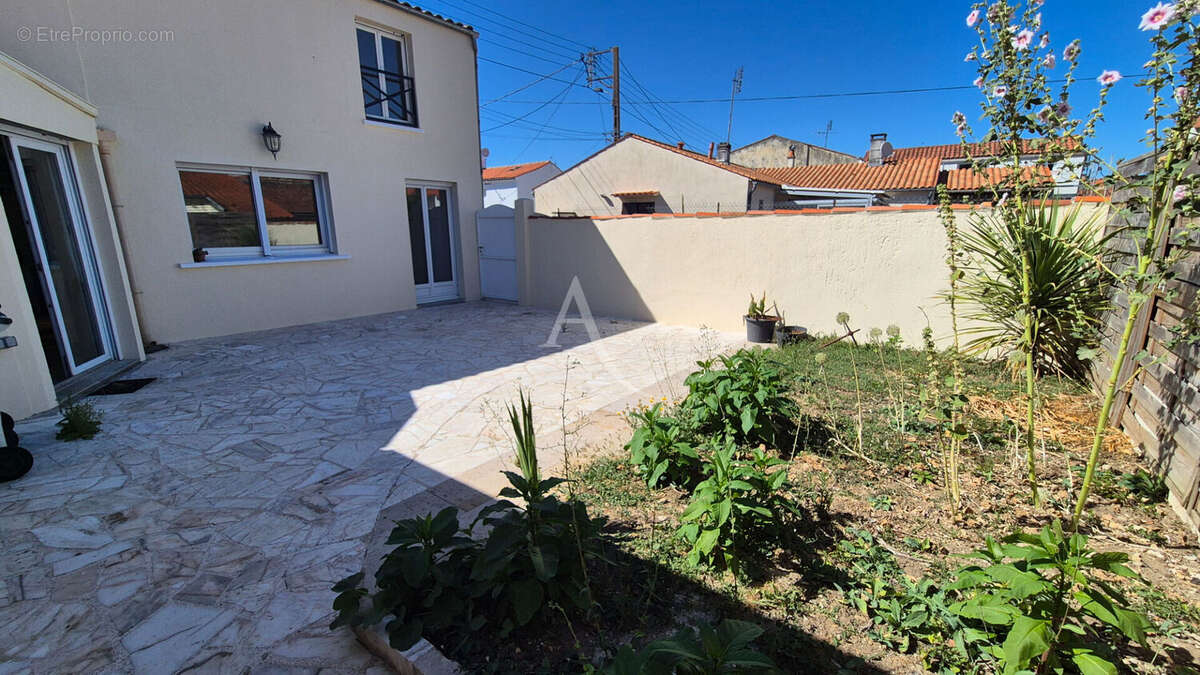 Maison en pierre rénovée de 137m2 - photo 13