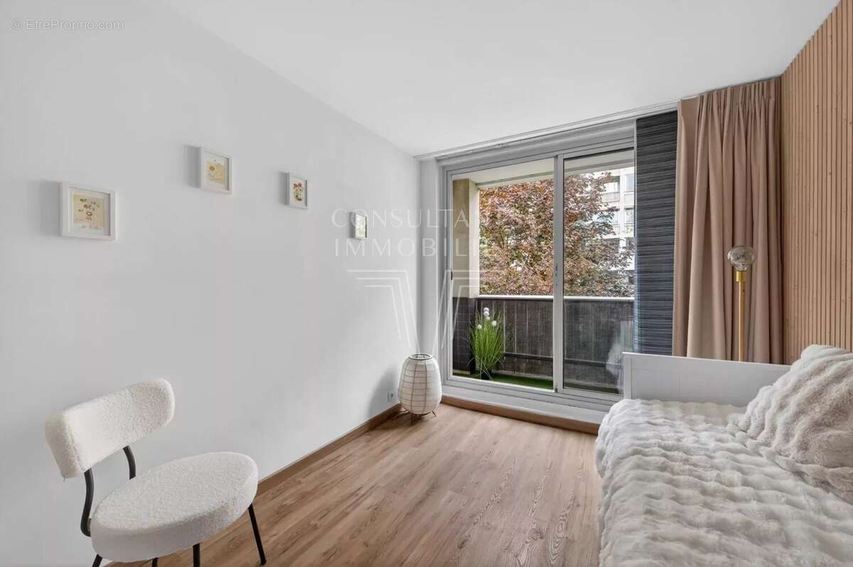 Appartement à PARIS-7E