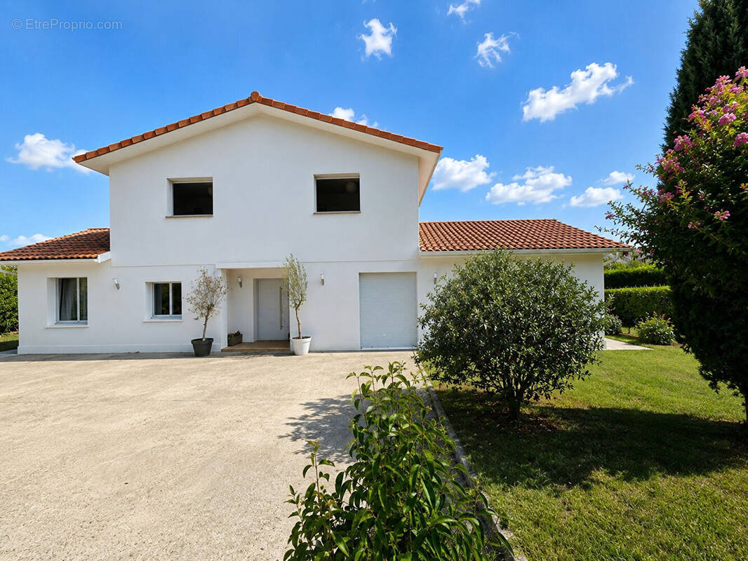 Maison à MERIGNAC