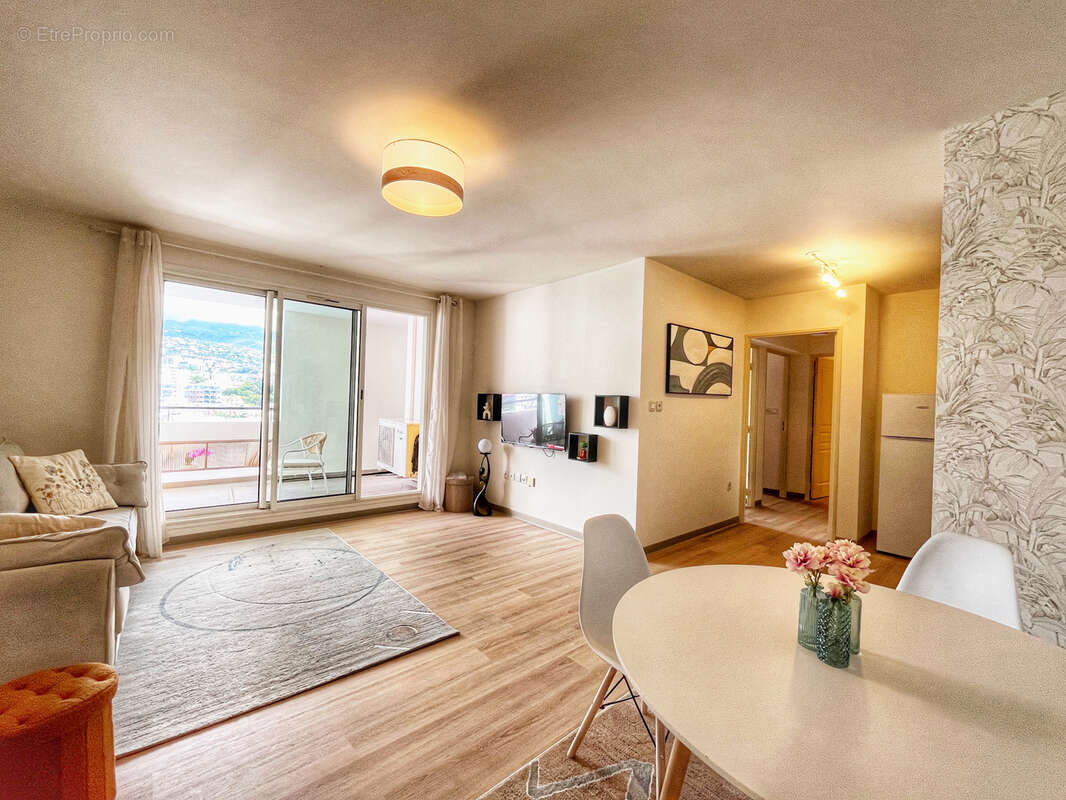 Appartement à SAINT-DENIS