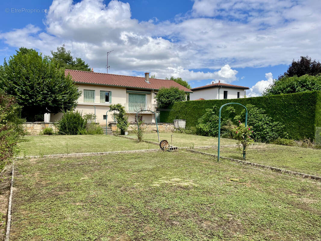 Maison à VILLEFRANCHE-SUR-SAONE