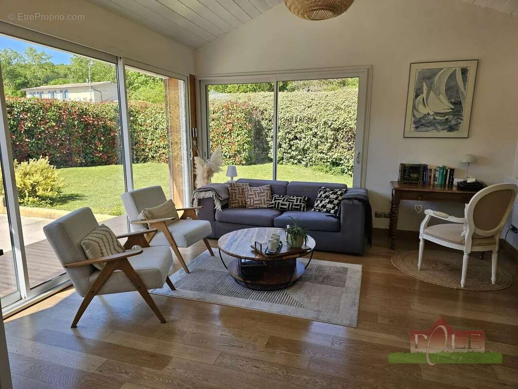 Maison à JARDIN