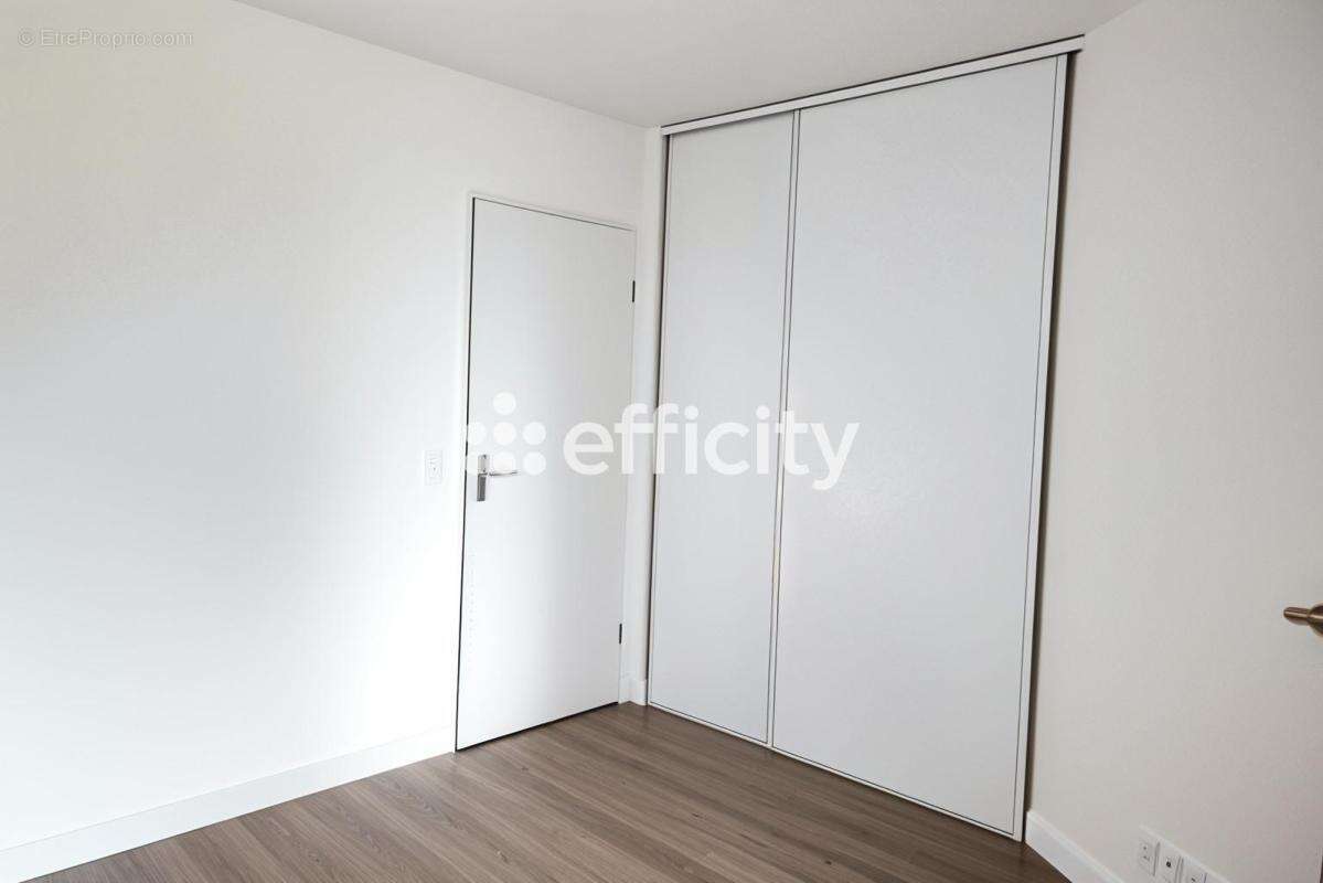 Appartement à IVRY-SUR-SEINE