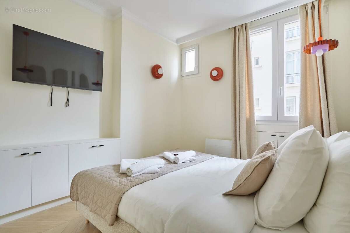 Appartement à NEUILLY-SUR-SEINE