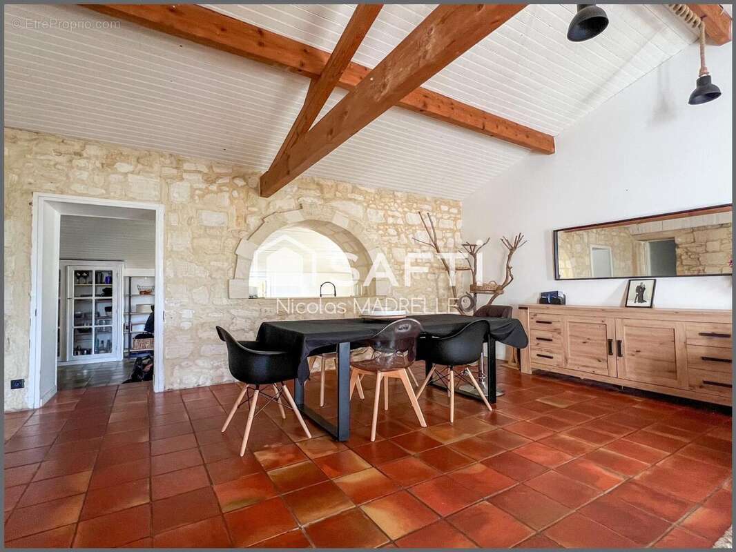 Photo 3 - Maison à BOURG
