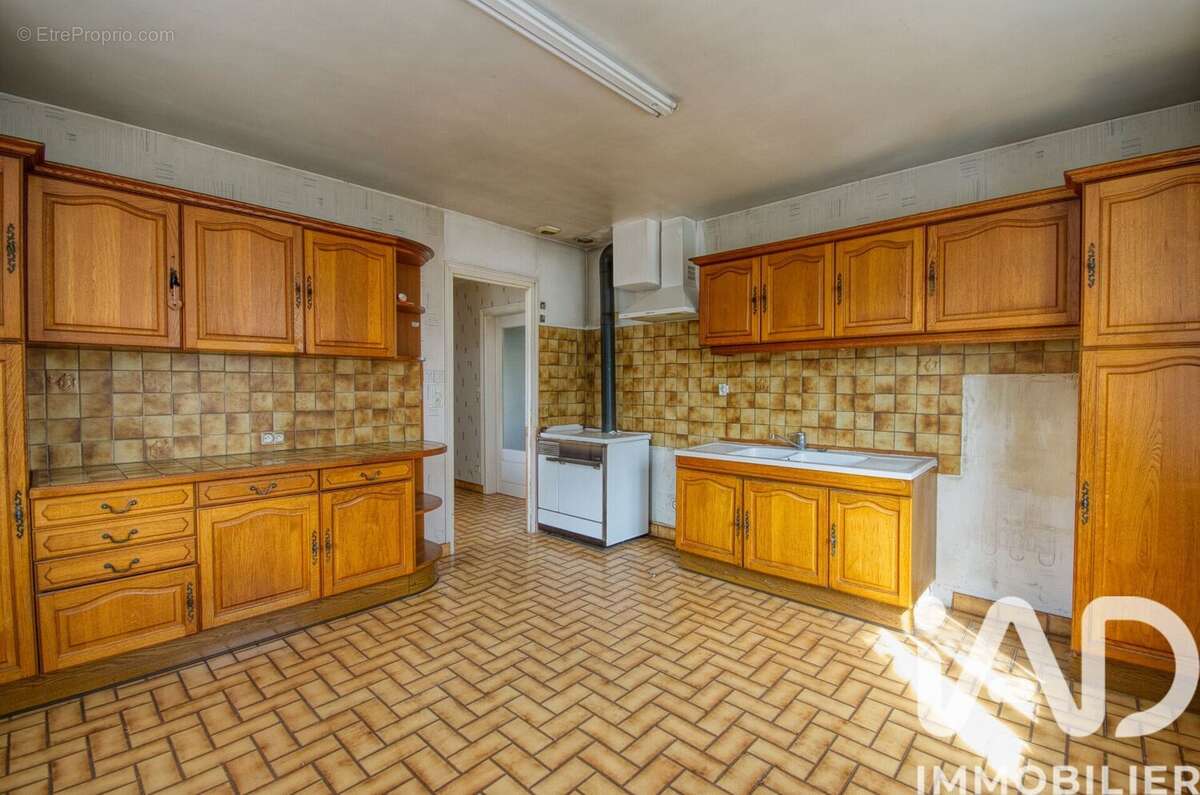 Maison 114 m² à Somme-Suippe  - photo 4