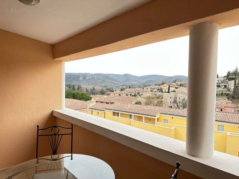 Appartement à GREOUX-LES-BAINS