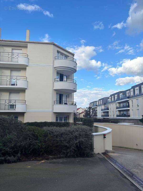 Appartement à BONDY