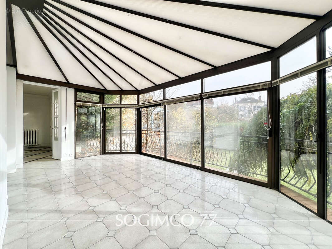 Maison à LAGNY-SUR-MARNE