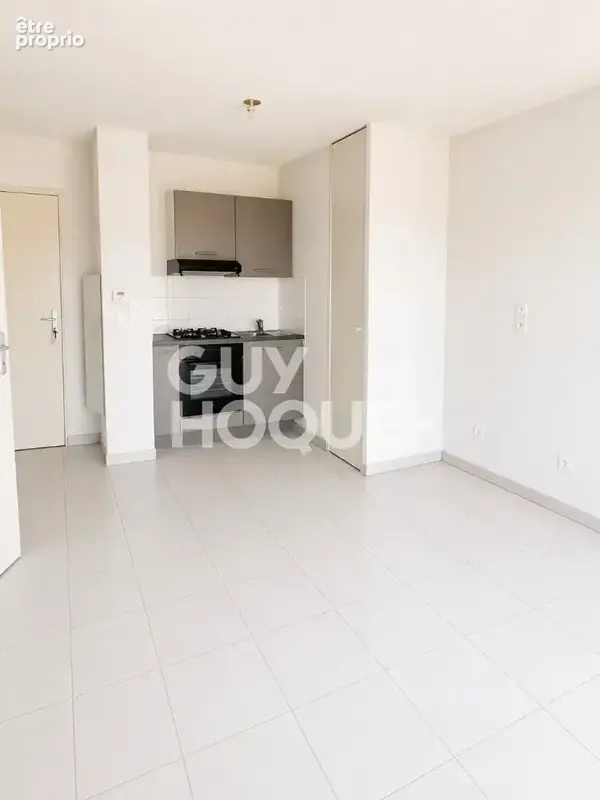 T2  37,95 m²  dernier étage  garage  vénissieux - photo 2