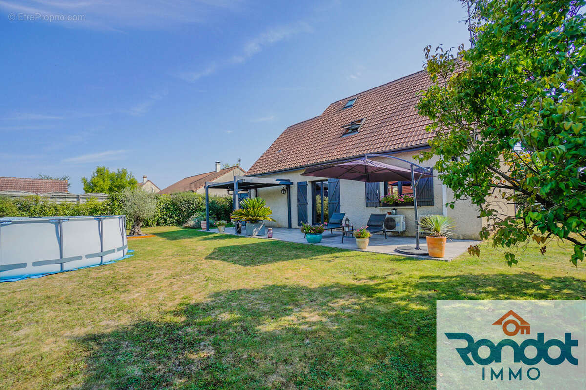 Maison à MAGNY-SUR-TILLE