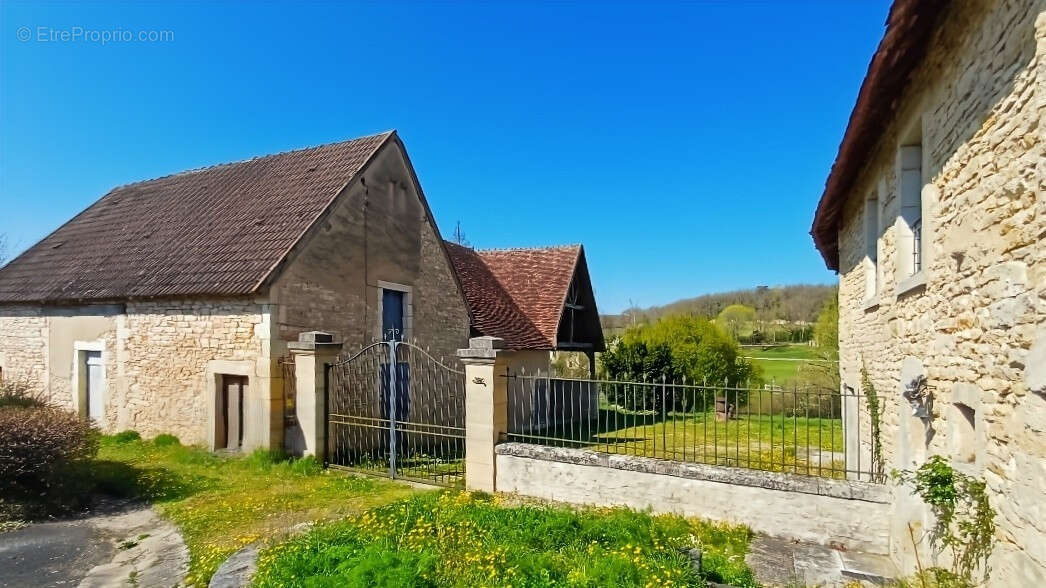 Maison à SAINT-GAULTIER
