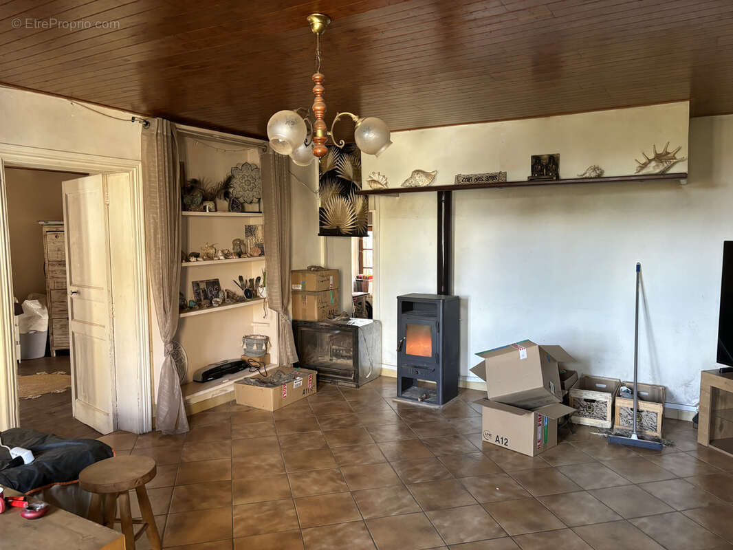Corp de ferme en pierre - photo 6