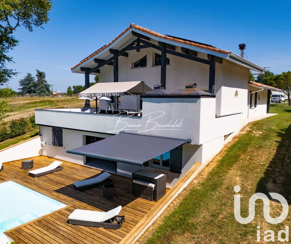 Maison 175 m² à Creon  - photo 2