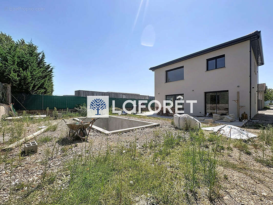 Villa Beynost 5 pièces 137.52m² avec terrain de 721m² , garage et piscine - photo 18