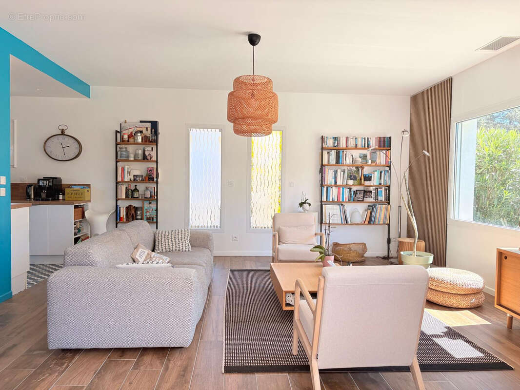 Maison contemporaine de 155 m2 Habitable - 6 pièces et garage   Vensac Océan - photo 4