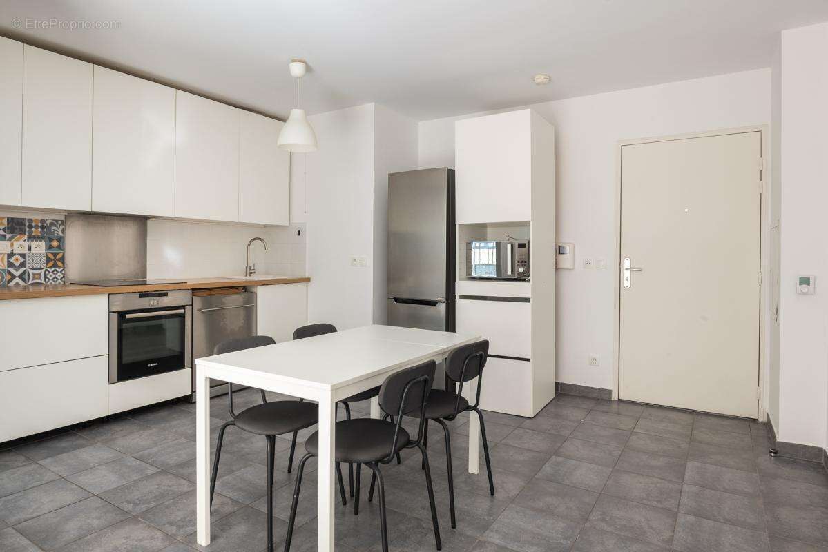 Appartement à MARSEILLE-10E