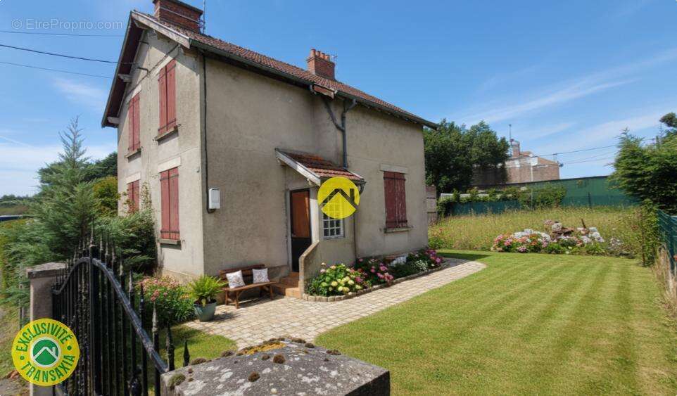 Maison à SAINT-HILAIRE