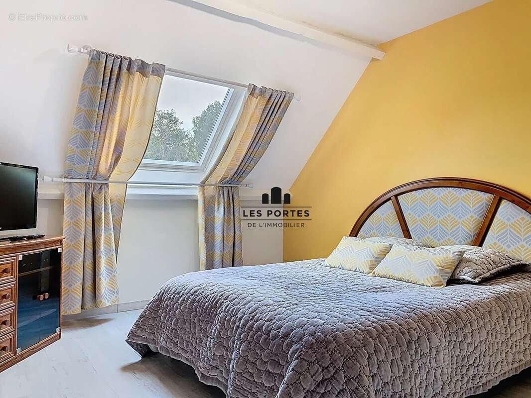 Maison à PRUNAY-SUR-ESSONNE