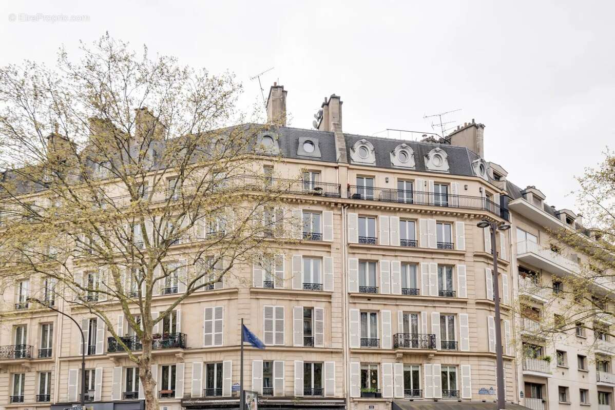 Appartement à PARIS-8E