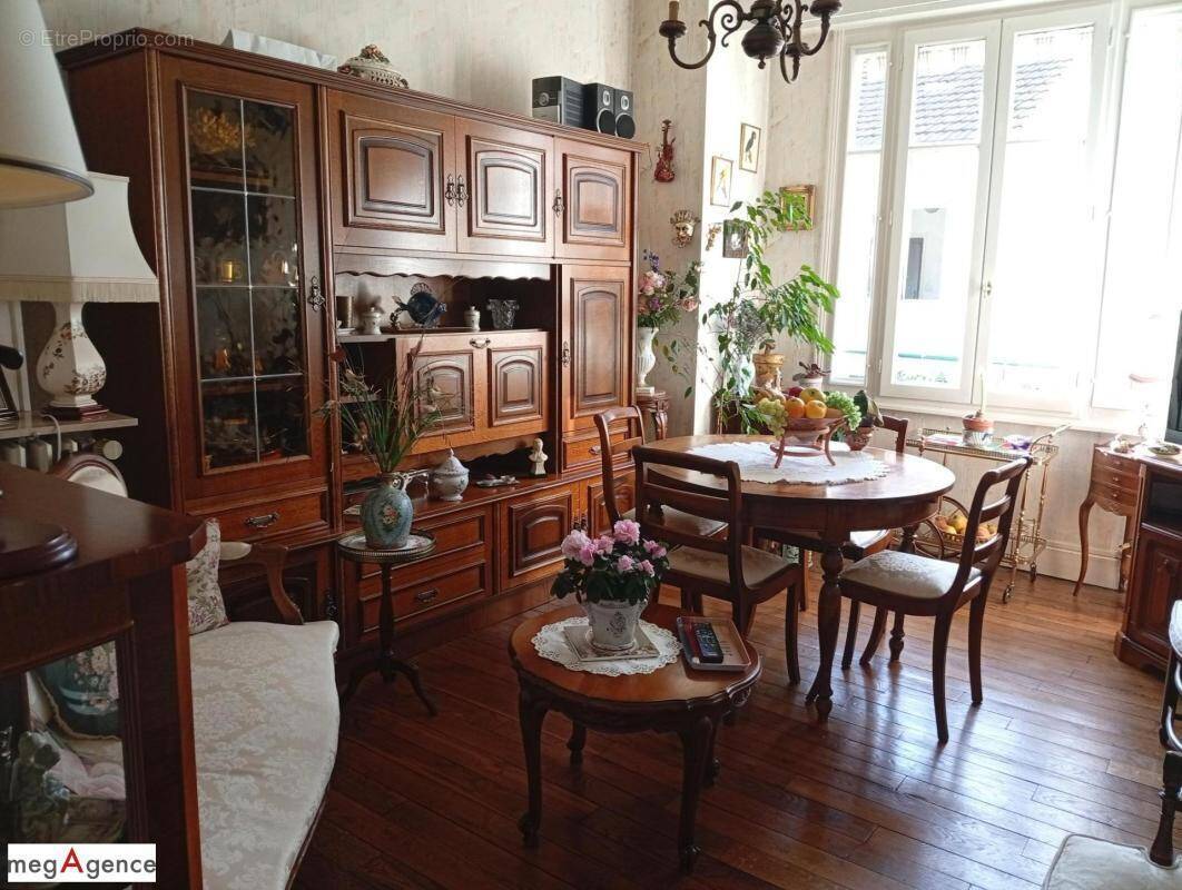 Appartement à VICHY