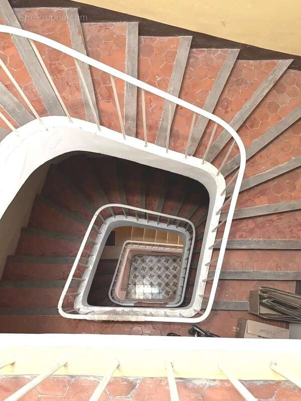 Immeuble à rapport avec 3 appartements à Tourves - photo 8