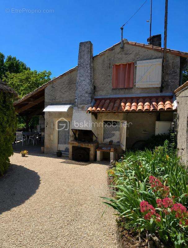 Propriété de 177 m2 avec piscine - photo 21