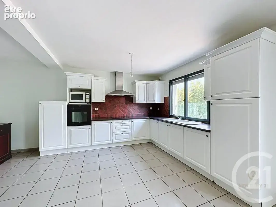 Maison 4 pièces 110 m² à vendre à Givors (69700) - photo 7