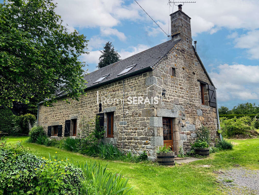 Maison en pierre avec studio et dépendances à PUTANGES LE LAC - photo 2